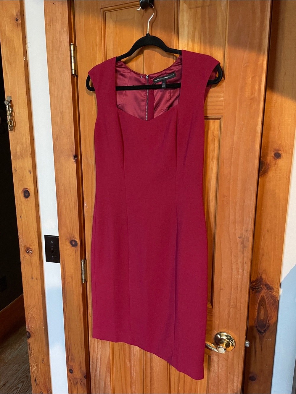 White House Black Market Sleeveless Dress in Wine